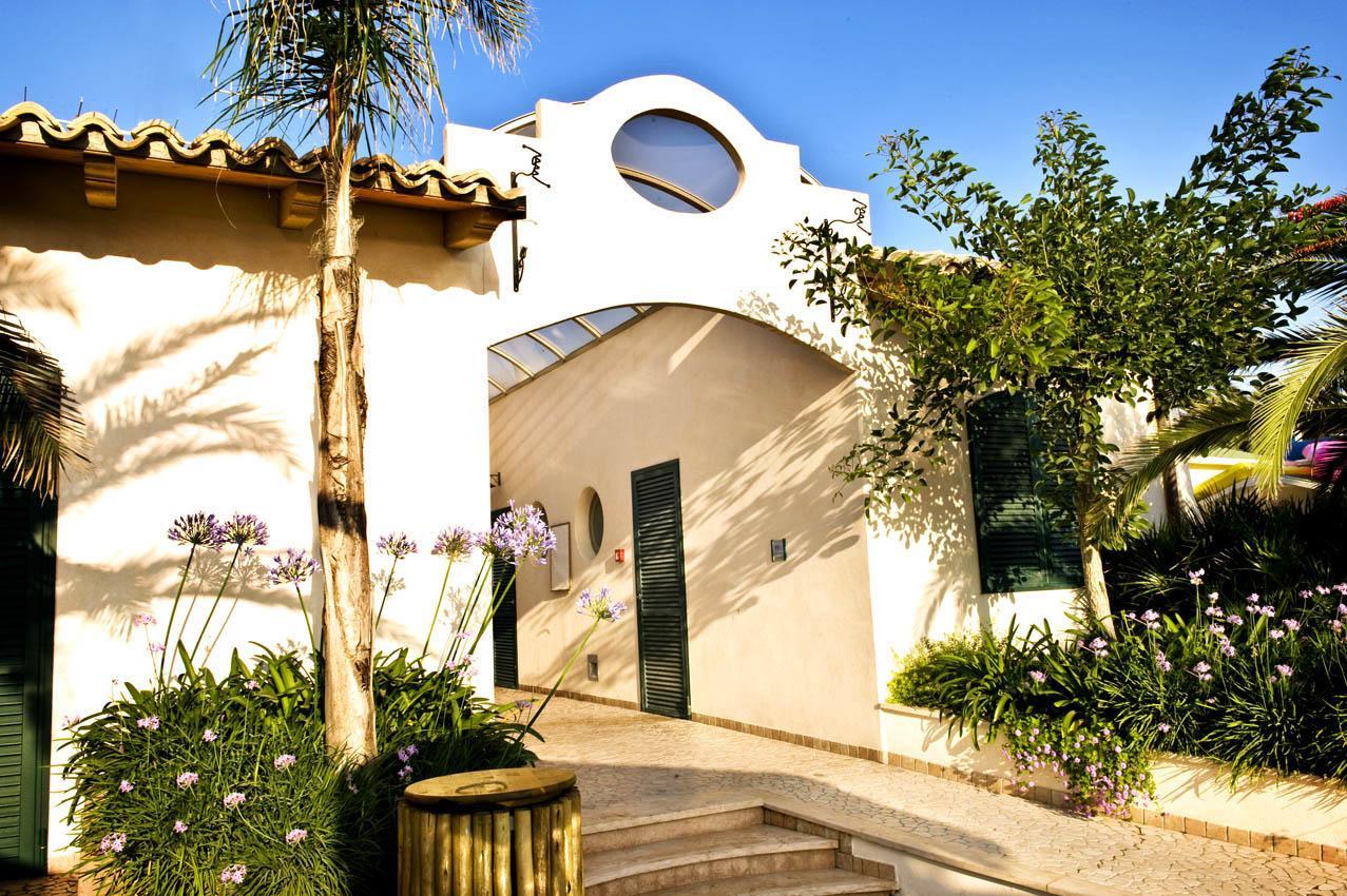 Residence Mediterraneo San Benedetto del Tronto Exterior photo