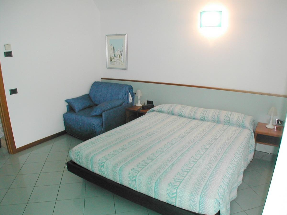Residence Mediterraneo San Benedetto del Tronto Exterior photo